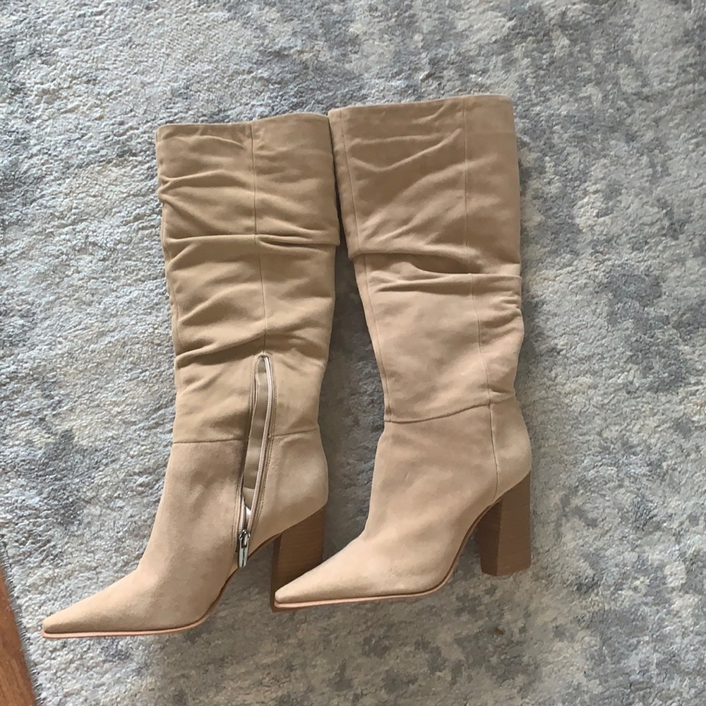 VINCE CAMUTO Derika Leather Boots /New SIZE 7